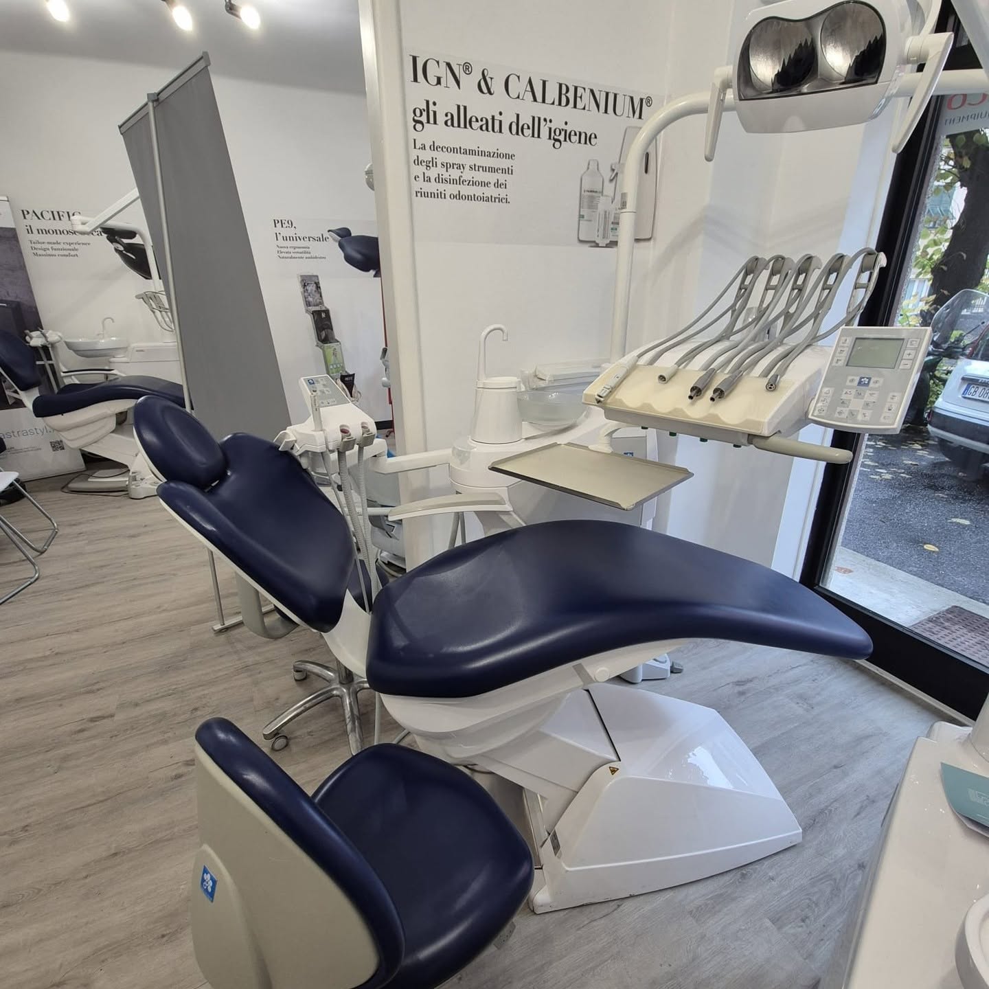 Riunito usato da showroom Netshell
